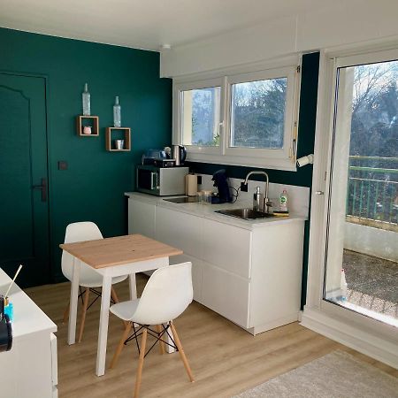 Appartement Avec Terrasse Et Parking Gratuit Accole Montbéliard Exterior photo