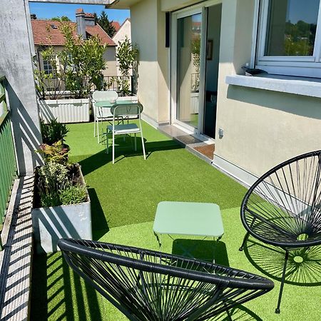 Appartement Avec Terrasse Et Parking Gratuit Accole Montbéliard Exterior photo